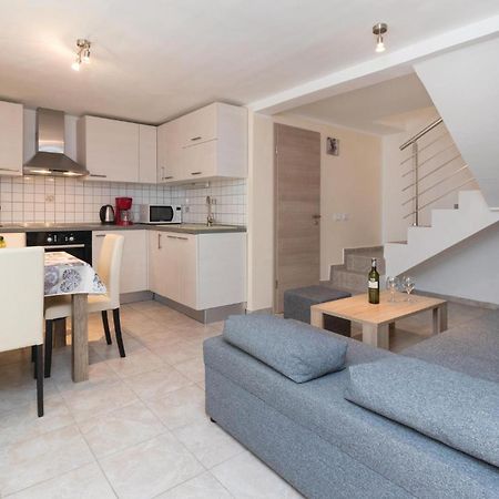 Gorgeous Home In Zadar With Wifi 외부 사진